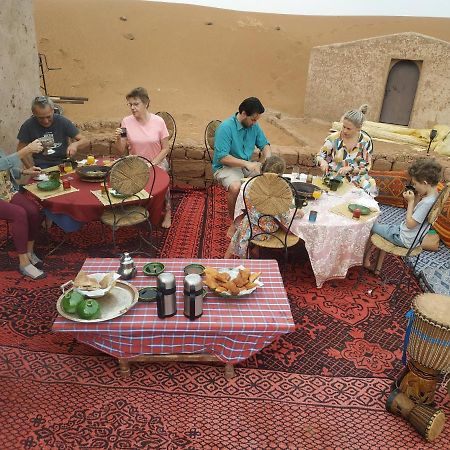 Hotel Bivouac Voyagealadin M’hamid El Ghizlane Exterior foto