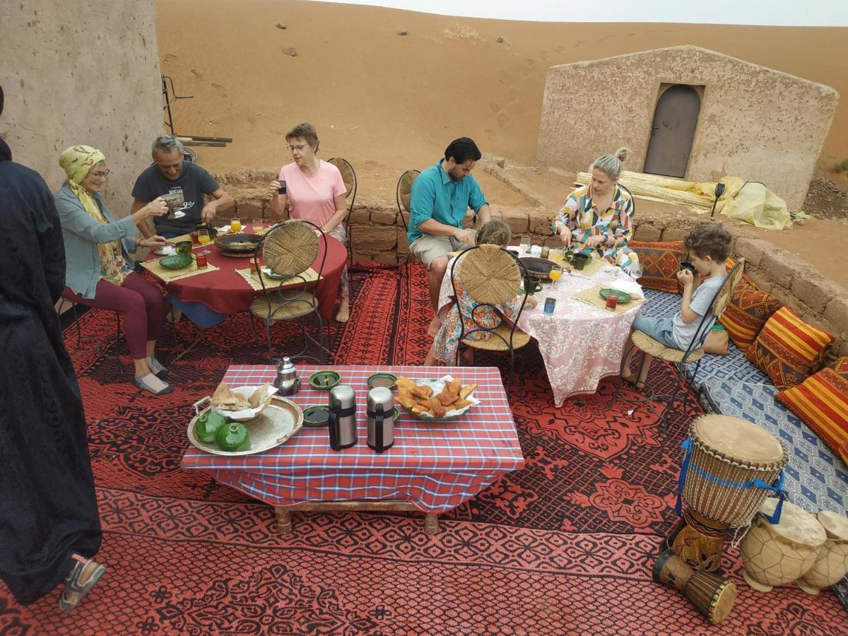 Hotel Bivouac Voyagealadin M’hamid El Ghizlane Exterior foto